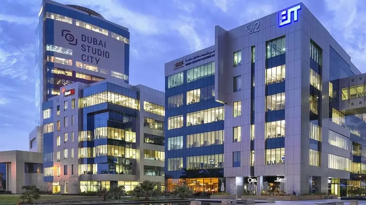 Dubai Studio City - Image 3